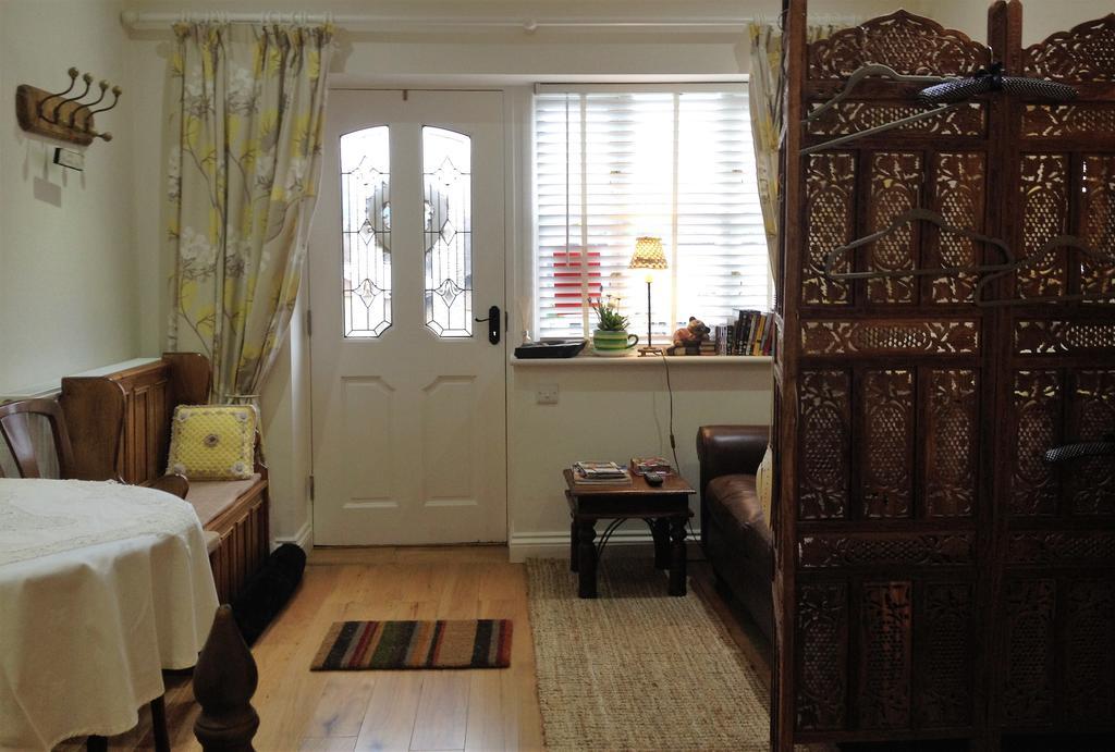 Snowdonia Snug - Studio Style Accommodation 돌겔라우 외부 사진